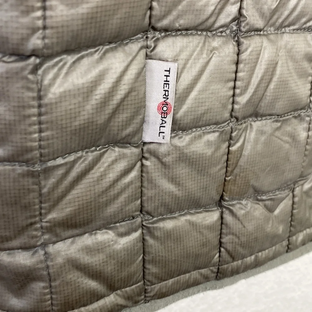 The North Face Men's Olive Green Quilted Vest Size M